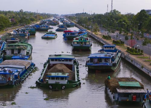 Quy định điều tiết bảo đảm an toàn giao thông đường thủy nội địa