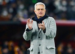 Roma không sa thải Mourinho sau khởi đầu tệ nhất trong 43 năm