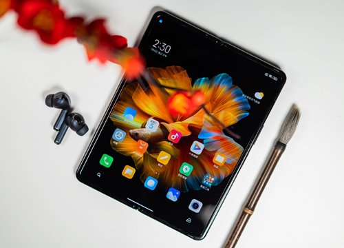 Xiaomi Mi MIX Fold có thêm phiên bản mừng năm mới Nhâm Dần 2022, tặng kèm tai nghe TWS