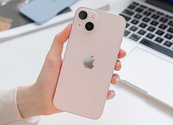 Giá iPhone 13 giảm sâu dịp cận Tết