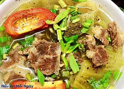 Cách nấu canh cải chua thịt bò quen thuộc mà hấp dẫn