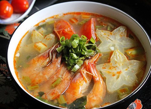 Canh chua tôm nấu khế