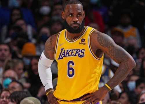 LeBron James lên tiếng xin lỗi NHM Lakers: Hài hước sao trước đó 165 ngày là một động thái khác hoàn toàn