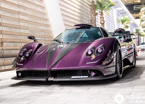 Pagani Zonda cũ bán ra với giá gần bằng 4 chiếc Bugatti Chiron nhờ tên tuổi của chủ xe