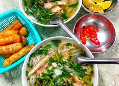 2 quán phở 'đắt cắt cổ' vẫn đông khách ở Hà Nội