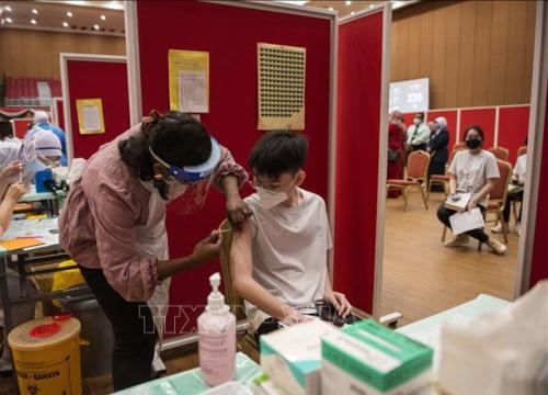 Malaysia, Hong Kong (Trung Quốc) triển khai tiêm vaccine cho trẻ từ 5-11 tuổi