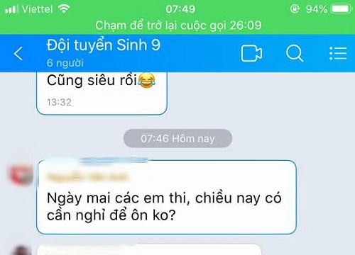 Nam sinh hí hửng nhận được tin nhắn từ thầy giáo cũ sau 5 năm, đọc nội dung mà cứ như "dội gáo nước lạnh"