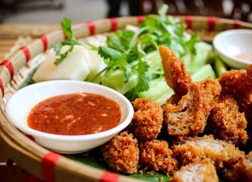 Những phố ăn vặt nổi tiếng Hà Thành