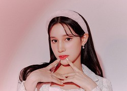 "Bản sao Somi" bị ngó lơ tại fansign, biểu cảm như sắp khóc: Sốc nhất chính là thái độ của các thành viên cùng nhóm?