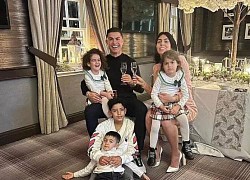 Georgina phủ nhận phân chia 'con tôi con anh' với Ronaldo