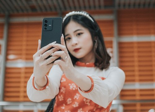 Đánh giá vivo V23 5G: 'Món quà năm mới' trọn vẹn