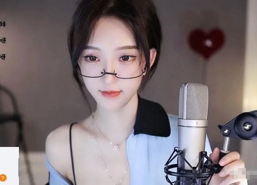 Nữ streamer sexy với biệt danh "vua lỳ đòn", liên tục diện đồ hở bạo để "cà khịa" nền tảng vì bị giám sát quá gắt!