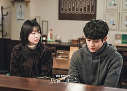 'Our Beloved Summer' tập 16: Kim Da Mi tiết lộ Guk Yeon Soo và Choi Woong sẽ chia tay?