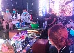 Vụ 40 người phê "hàng trắng" ở quán karaoke: Khởi tố 12 đối tượng