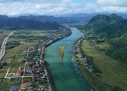 Bay dù lượn ngắm "Miền di sản Phong Nha"