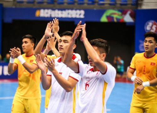 HLV tuyển futsal Việt Nam chỉ ra lý do mất ngôi đầu bảng