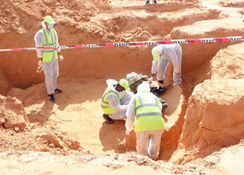 Libya: Phát hiện hố chôn tập thể 42 người ở nơi từng là thành trì của tổ chức khủng bố IS