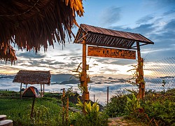 Cắm trại đón mây chảy vào thung lũng ở bản Nà Bai, Sơn La