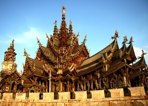 Đền Chân Lý Sanctuary of Truth Thánh địa sự thật ở Pattaya