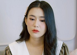 Hot girl Ngọc Thảo: "19 tuổi bị quấy rối, tôi thấy cuộc sống là màu đen"