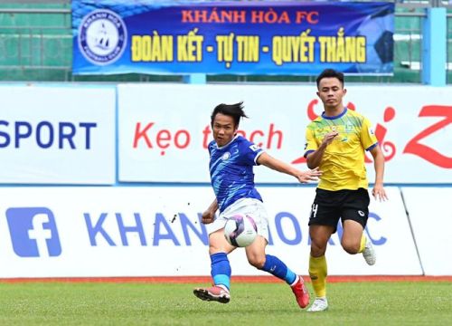 Tấn Tài trở lại V.League ở tuổi 38