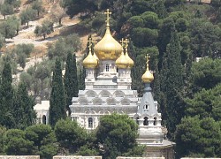 Du lịch Pháp tham quan Nhà thờ ở Vezelay