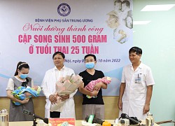 Bệnh viện Phụ sản Trung ương nuôi sống thành công cặp song sinh nặng 500g, chào đời ở tuần thai thứ 25