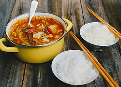 Cách nấu canh kim chi Hàn Quốc ngon cho ngày giá lạnh