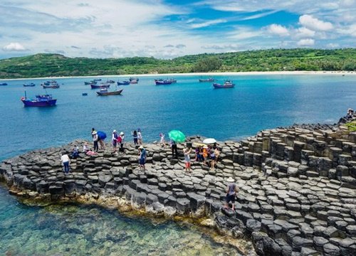 Di tích thắng cảnh quốc gia Gành Đá Đĩa