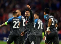 Napoli ấn định chiến thắng 6-1 ở phút 81 trước Ajax