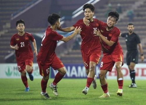 Thắng đậm U17 Đài Loan, U17 Việt Nam dẫn đầu bảng F vòng loại U17 châu Á