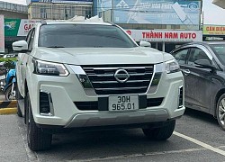 Cận cảnh SUV Nissan Terra 2022 đầu tiên tại Việt Nam ra biển số