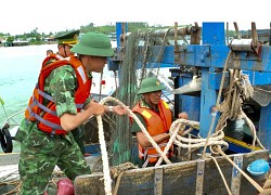 Đồng hành cùng nhân dân vượt qua thiên tai, bão lũ