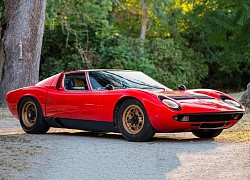 Lamborghini Miura đời 1969 bị bỏ quên trong garage được bán đấu giá