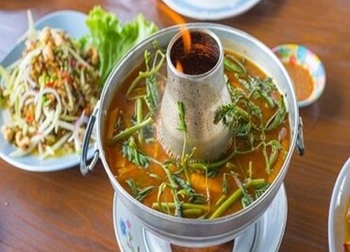 Ngon miệng và ấm áp với cách nấu lẩu chua vào ngày lạnh