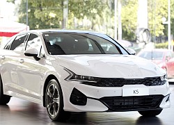 Bảng giá xe KIA tháng 10: KIA K5 được giảm giá 25 triệu đồng