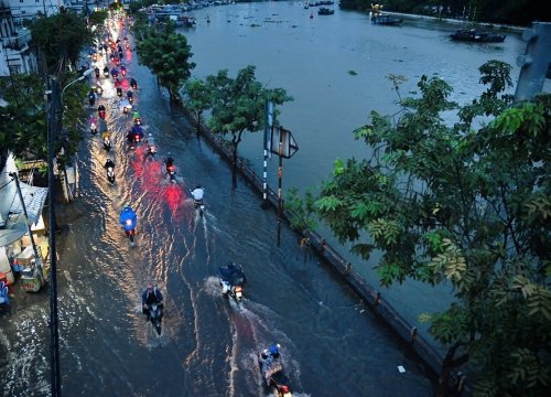 TP Hồ Chí Minh chủ động ứng phó triều cường đạt đỉnh trên mức báo động III