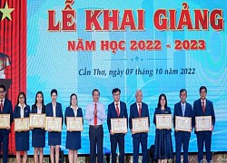 Trường Đại học Nam Cần Thơ khai giảng năm học mới