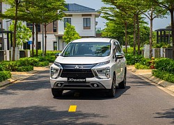 Toyota Veloz Cross bất ngờ vượt doanh số Mitsubishi Xpander