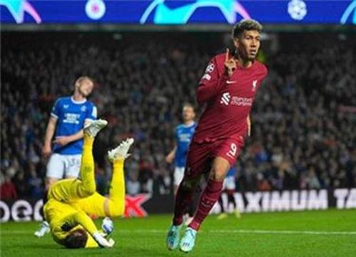 Firmino vượt qua kỷ lục của Steven Gerrard