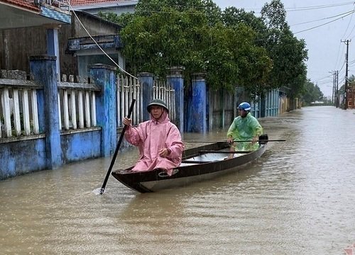 Bão số 6 mạnh lên hướng vào đất liền các tỉnh từ Hà Tĩnh-Thừa Thiên Huế