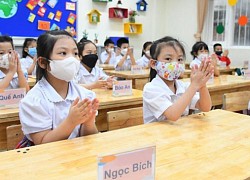 'Ma trận' phí bủa vây đầu năm học - Bài 1: Học sinh tiểu học 'cõng' bao nhiêu loại phí?