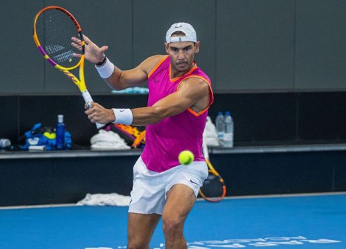 Nadal lên tiếng sau khi làm bố, có thể tái xuất tại Paris Masters