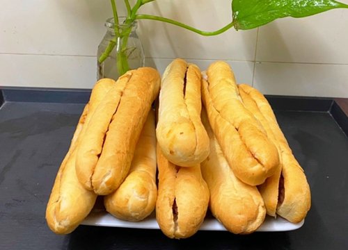 Bánh mì que Hải Phòng 'đánh chiếm' lòng người Hà Nội