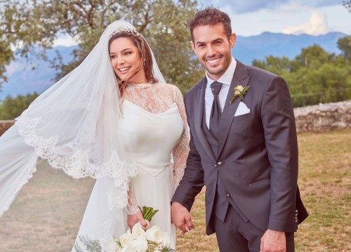 Kelly Brook khoe ảnh cưới lãng mạn ở Ý