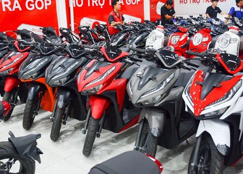 Honda Vario 125 đời mới về Việt Nam, giá xe Vario 125 mẫu cũ 'hạ nhiệt'