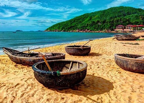 Top 10 bãi biển Quy Nhơn đẹp nhất, sống ảo "Cực chất"