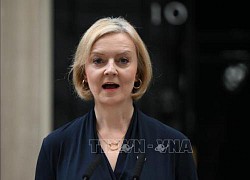 Bà Liz Truss chính thức từ chức Thủ tướng Anh, chúc người kế nhiệm điều hành đất nước thành công