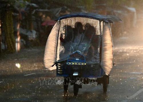 Bão Sitrang quét qua Bangladesh làm ít nhất 16 người thiệt mạng