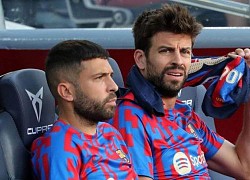 Barca muốn Pique và Alba rời CLB